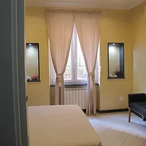 La Gemma , Genova Italia