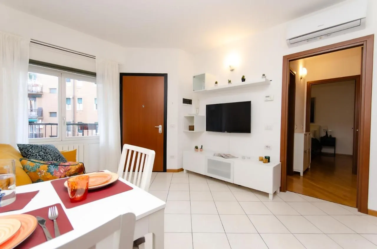 Apartment Vivimihome - Bilo A 5 Minuti Da San Siro Con Garage Milan